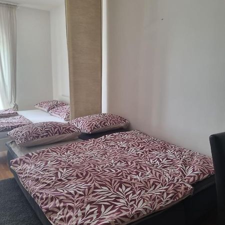 Apartman Niko ซาเกร็บ ภายนอก รูปภาพ